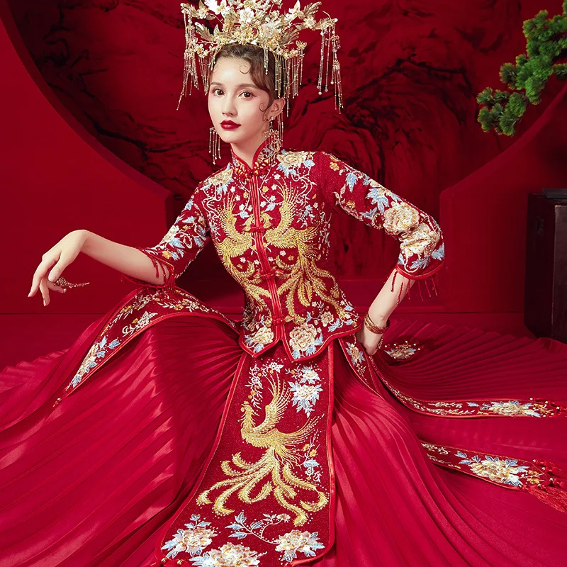 High Quality Embroidery Add Rhinestone Ancient Bride Wedding Dress Retro Dress Chinese Cheongsam Dress Long Section Size S-XXL
High Quality Embroidery Add Rhinestone Ancient Bride Wedding Dress Retro Dress Chinese Cheongsam Dress Long Section Size S-XXL