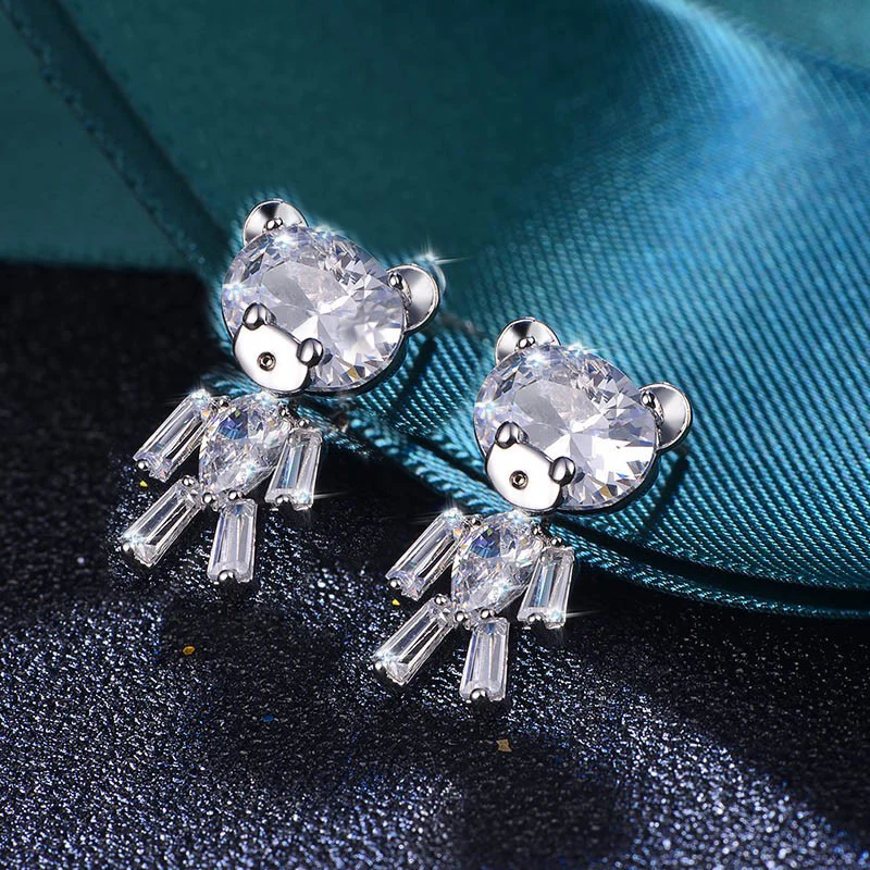 Karopel Cute Bear CZ Crystal серьги с цирконием кубической огранки для женщин и девочек, серебряные иглы S925
Karopel Cute Bear CZ Crystal серьги с цирконием кубической огранки для женщин и девочек, серебряные иглы S925