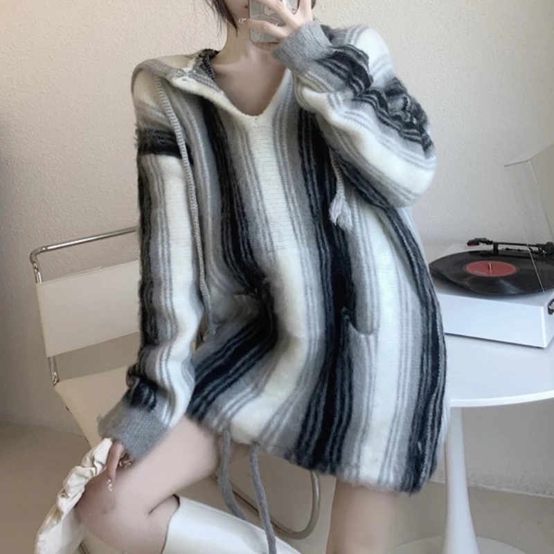 Women Autumn Winter Knitted Hooded Tops Long Sleeve Striped Casual Oversized Jacket Fashion Korean Loose Elegant Sweater Coat
Women Autumn Winter Knitted Hooded Tops Long Sleeve Striped Casual Oversized Jacket Fashion Korean Loose Elegant Sweater Coat