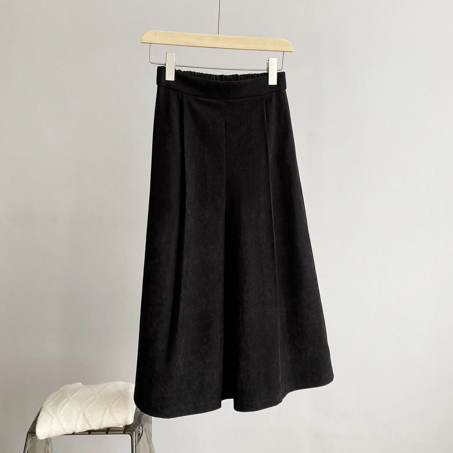 Elegant Winter Long Women Skirt 2020 New Korean Solid Color High Waist Umbrella Skirt A-line Skirt
Elegant Winter Long Women Skirt 2020 New Korean Solid Color High Waist Umbrella Skirt A-line Skirt