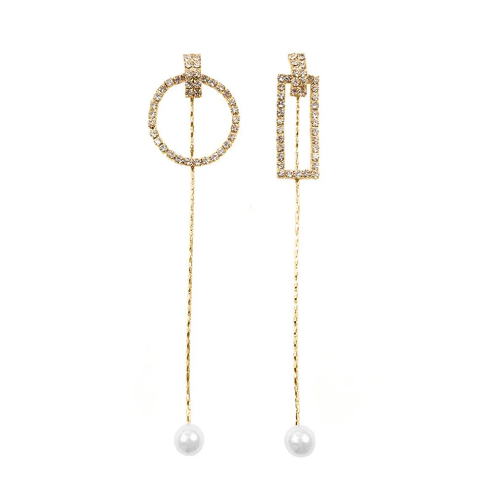 Fashion exquisite popular asymmetric big circle geometric long tassel full zircon earrings female romantic charm jewelry gift
Fashion exquisite popular asymmetric big circle geometric long tassel full zircon earrings female romantic charm jewelry gift