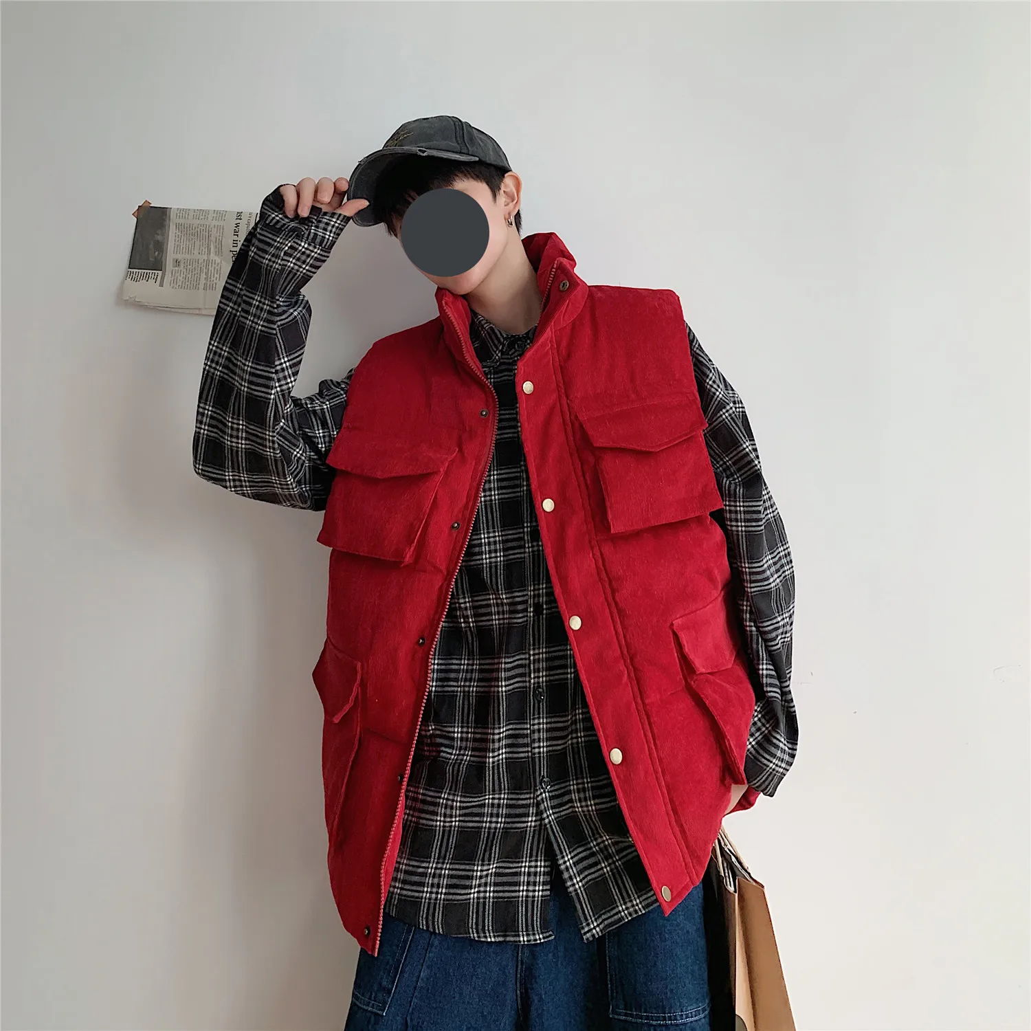 New Winter Corduroy Vest Warm Sleeveless Jackets Stand Collar Male Casual Waistcoat Veste Homme 
New Winter Corduroy Vest Warm Sleeveless Jackets Stand Collar Male Casual Waistcoat Veste Homme