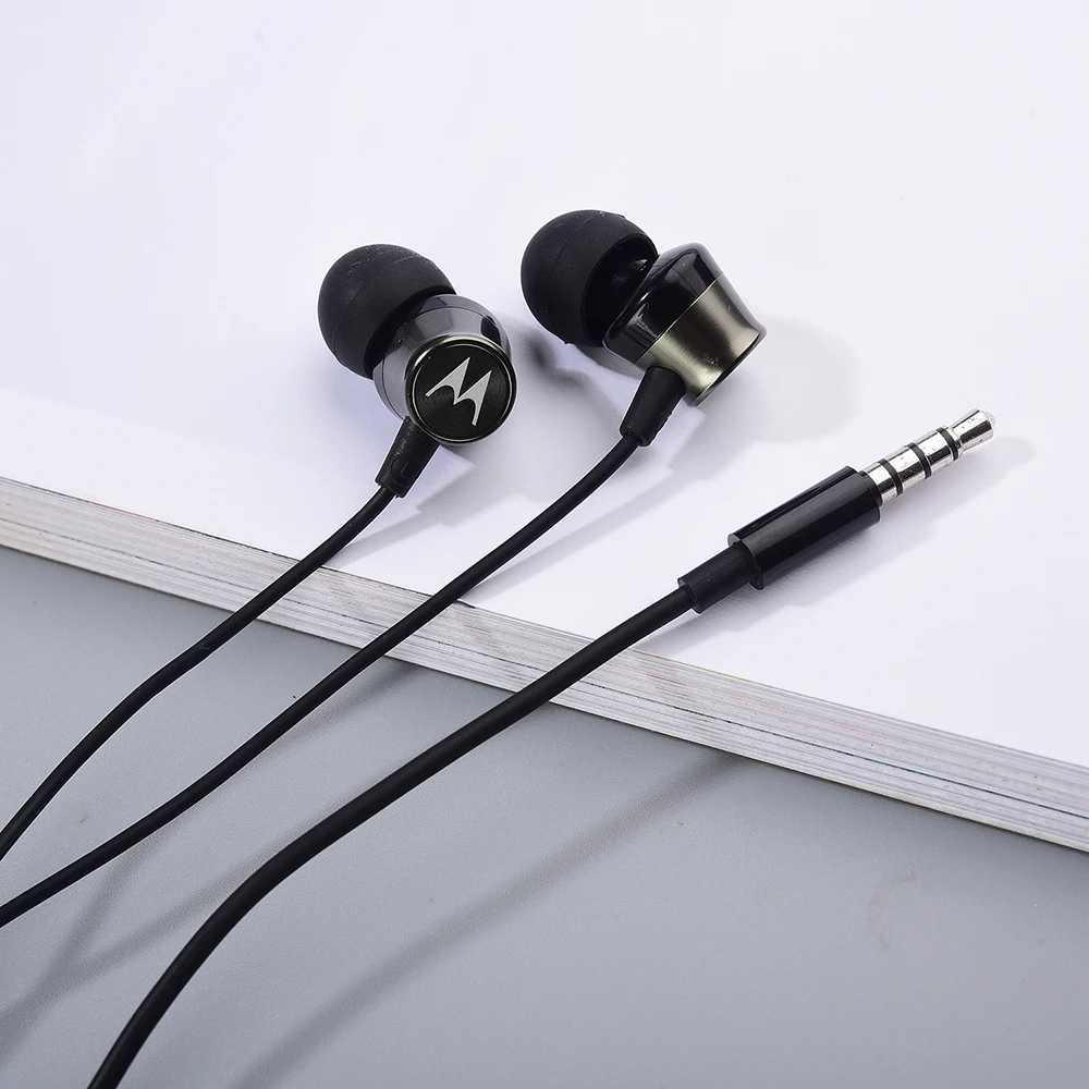Original 3.5MM In-ear Wire Control Headphones With Mic Heavy Bass Metal Earphones For Motorola Moto One Hyper P50 P30 G50 G7 G8
Original 3.5MM In-ear Wire Control Headphones With Mic Heavy Bass Metal Earphones For Motorola Moto One Hyper P50 P30 G50 G7 G8