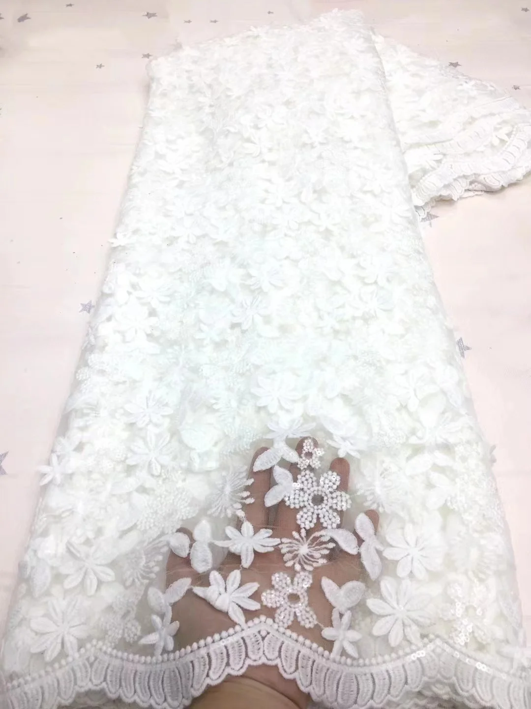African Lace Fabric 2022 Embroidered Sequined Nigerian Lace Fabric Bridal High Quality French Tulle Lace Fabric For Wedding 5Y
African Lace Fabric 2022 Embroidered Sequined Nigerian Lace Fabric Bridal High Quality French Tulle Lace Fabric For Wedding 5Y