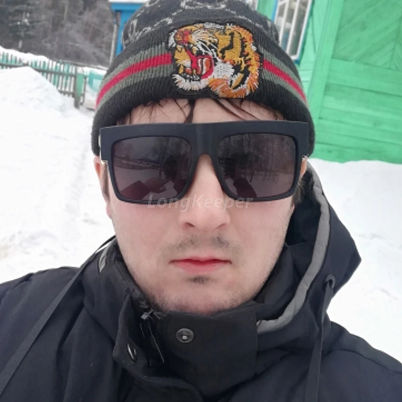 LongKeeper Fashion Gold Metal Chain Punk Square Sunglasses Vintage Hip Hop Sun Glasses Gafas De Sol UV400
LongKeeper Fashion Gold Metal Chain Punk Square Sunglasses Vintage Hip Hop Sun Glasses Gafas De Sol UV400