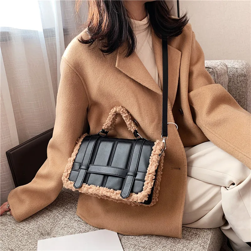 FANTASY Lambswool Fashion Shoulder Crossbody Bags For Women 2021 Winter New Warm Luxury Handbag Lady Christmas Gift Good Quality
FANTASY Lambswool Fashion Shoulder Crossbody Bags For Women 2021 Winter New Warm Luxury Handbag Lady Christmas Gift Good Quality
