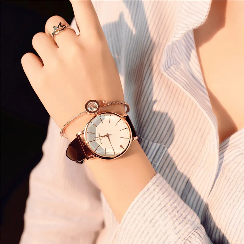 Polygonal Dial Design Women Watches Luxury Fashion Dress Quartz Watch Ulzzang Popular Brand White Ladies Leather Wristwatch
Polygonal Dial Design Women Watches Luxury Fashion Dress Quartz Watch Ulzzang Popular Brand White Ladies Leather Wristwatch