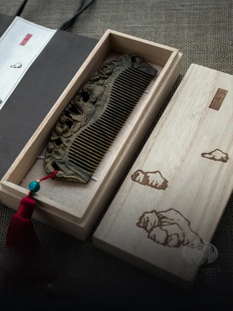 Green sandalwood comb children's hair loss prevention electrostatic birthday Valentine's Day gift
Green sandalwood comb children's hair loss prevention electrostatic birthday Valentine's Day gift