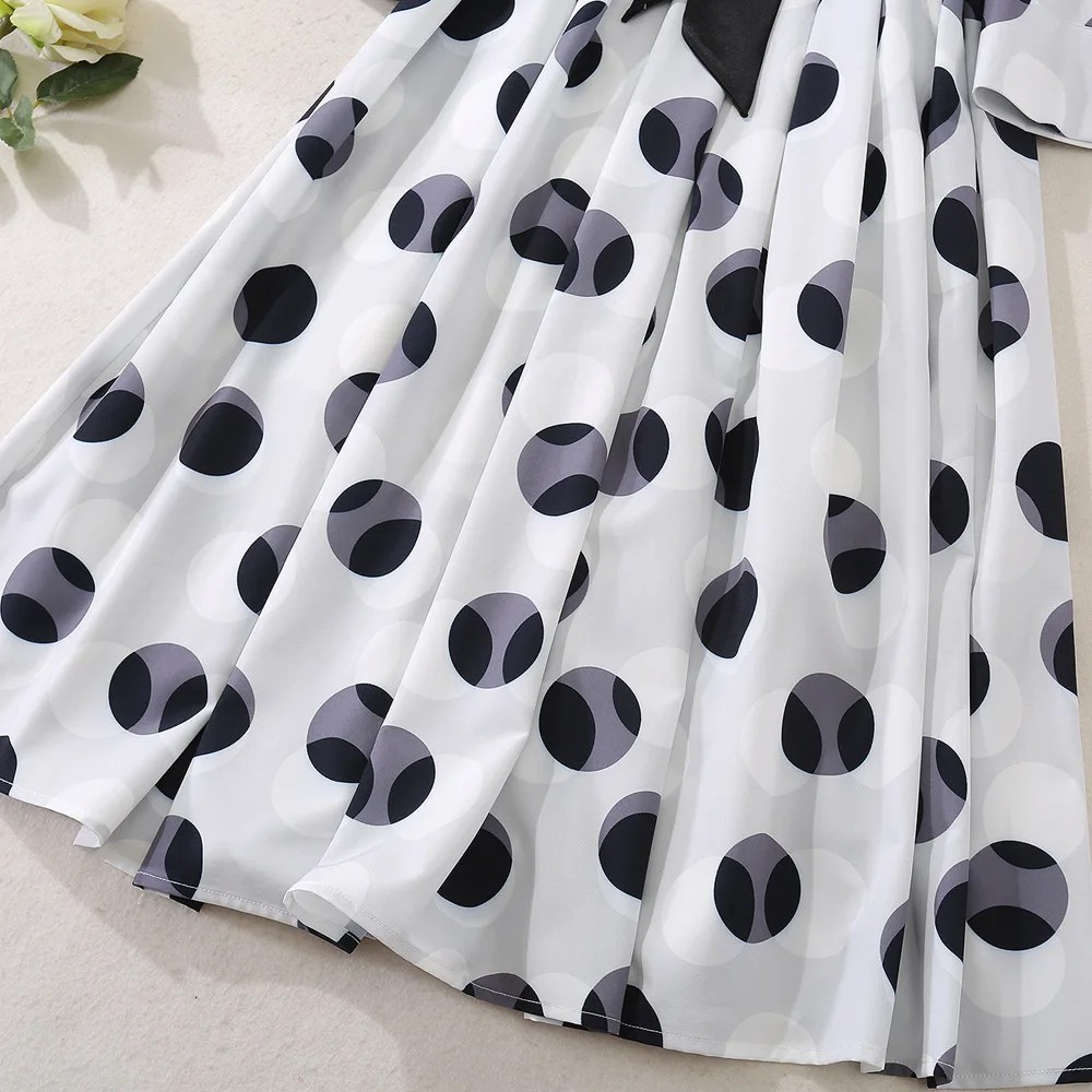 2020 Autumn New Runway Style Dress Women Turn-down Collar Polka Dot Print Belt Patchwork Full Sleeve Casual Long Shirt Dress OL
2020 Autumn New Runway Style Dress Women Turn-down Collar Polka Dot Print Belt Patchwork Full Sleeve Casual Long Shirt Dress OL