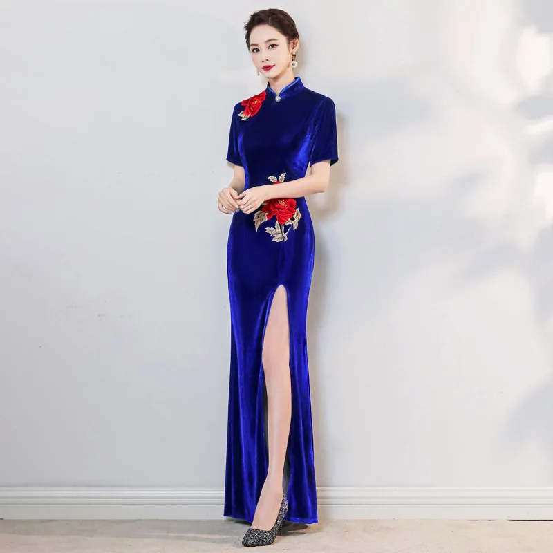 Half Sleeve Long Velour Cheongsam Skirt Elegant Embroidery Flowers Qipao Sexy Split Chinese Dresses Women Formal Party Gown
Half Sleeve Long Velour Cheongsam Skirt Elegant Embroidery Flowers Qipao Sexy Split Chinese Dresses Women Formal Party Gown