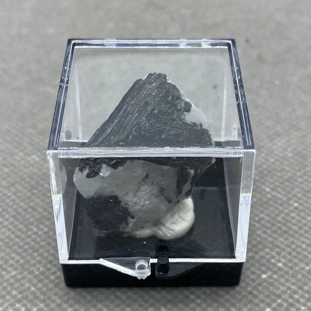 Rare Natural Black tourmaline Quartz Crystal Mineral Specimen Healing s21#
Rare Natural Black tourmaline Quartz Crystal Mineral Specimen Healing s21#