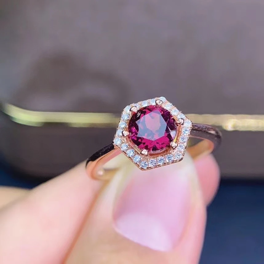 big sale 2020 Newest style red garnet gemstone ring for women jewelry good cut real 925 silver natural gem birthday gift
big sale 2020 Newest style red garnet gemstone ring for women jewelry good cut real 925 silver natural gem birthday gift