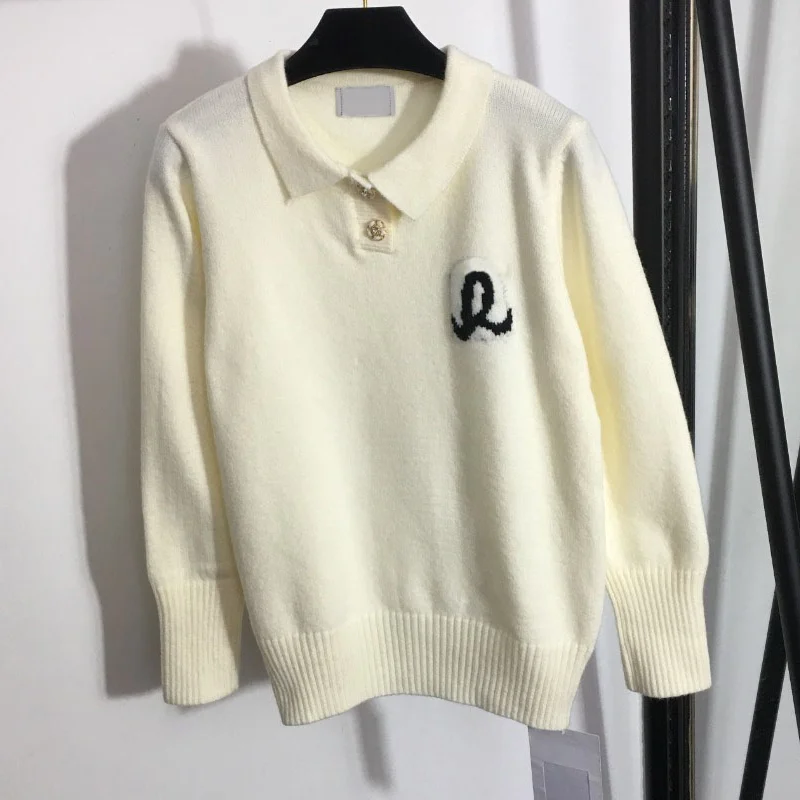 luxury design fashion high-end diamond button women's sweater temperament polo collar Lapel long sleeve sweater women's sweater
luxury design fashion high-end diamond button women's sweater temperament polo collar Lapel long sleeve sweater women's sweater