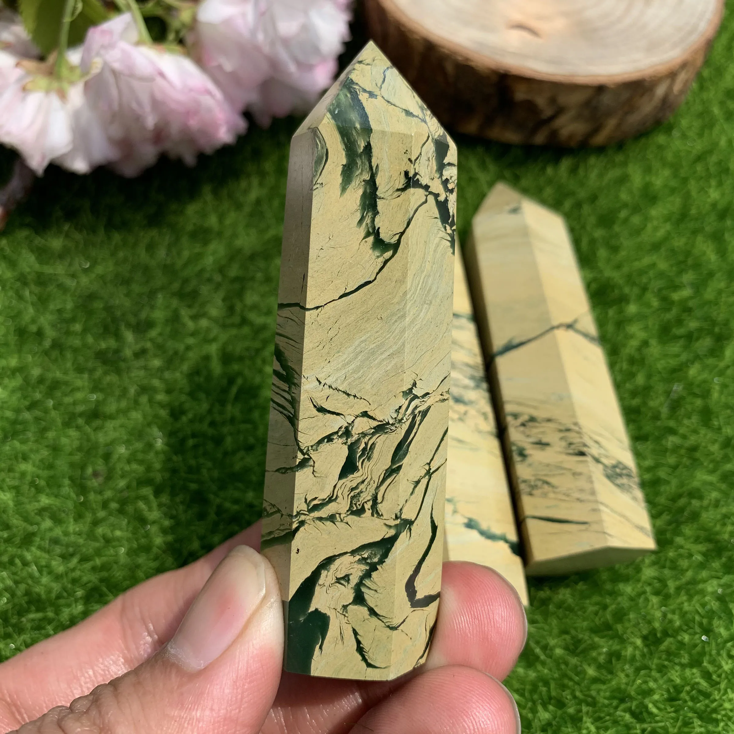 Hot Sell Natural Fynchenite Stone Point Healing Crystal Fenghuanglite Stone Tower Reiki Energy For Home Decor
Hot Sell Natural Fynchenite Stone Point Healing Crystal Fenghuanglite Stone Tower Reiki Energy For Home Decor