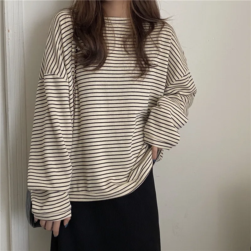 Limiguyue Autumn Loose Striped T Shirt Women Thick Round Neck Cotton Tops Tees Casual Brief Long Sleeve Tshirts Streetwear K2838
Limiguyue Autumn Loose Striped T Shirt Women Thick Round Neck Cotton Tops Tees Casual Brief Long Sleeve Tshirts Streetwear K2838