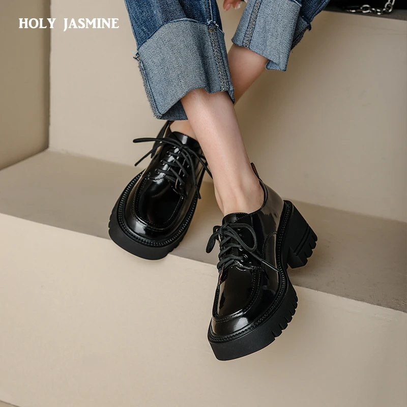 2022 New Arrive Loafers Women Genuine Leather Shoes Lace Up Spring Summer Thick Bottom Casual Shoes Ladies Black Women Shoes
2022 New Arrive Loafers Women Genuine Leather Shoes Lace Up Spring Summer Thick Bottom Casual Shoes Ladies Black Women Shoes