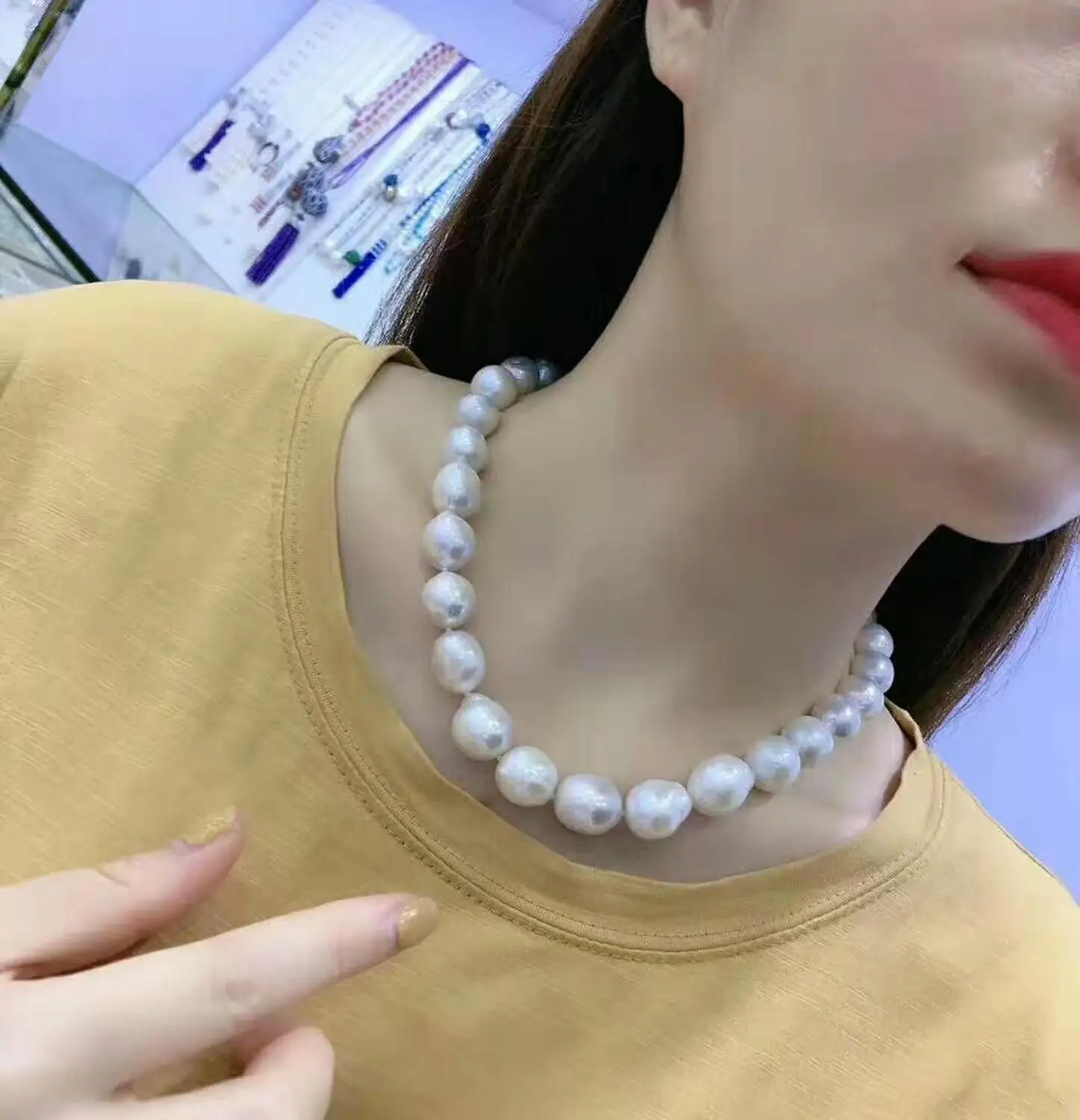 hot sell micro inlay zircon accessories buckle 12-14 mm white circular pearl necklace fashion jewelry
hot sell micro inlay zircon accessories buckle 12-14 mm white circular pearl necklace fashion jewelry