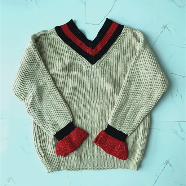 Winter Sweaters For Women Korean Style Vintage Striped Patchwork V Neck Flare Sleeve Knitted Pullover Khaki Knitwear Tops
Winter Sweaters For Women Korean Style Vintage Striped Patchwork V Neck Flare Sleeve Knitted Pullover Khaki Knitwear Tops