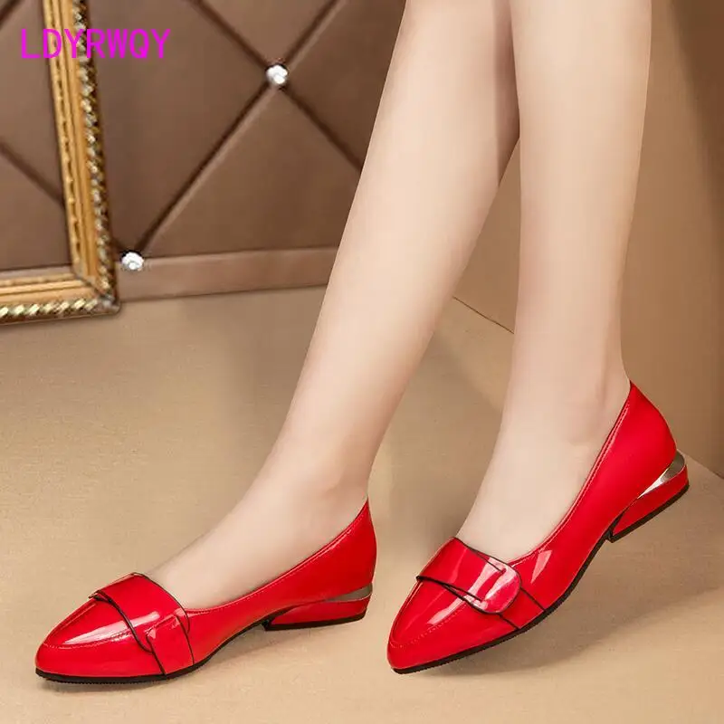 2021 new soft bottom good temperament women's shoes all-match 2021 new mid-heel thick heel women's single shoes work shoes
2021 new soft bottom good temperament women's shoes all-match 2021 new mid-heel thick heel women's single shoes work shoes