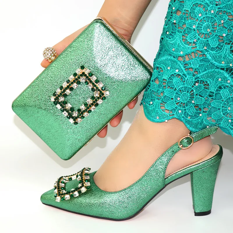 2021 New Design Green Nigerian Shoes with Matching Bags Set Pointed Toe Sandals Shoes Matching Bag for Royal Party
2021 New Design Green Nigerian Shoes with Matching Bags Set Pointed Toe Sandals Shoes Matching Bag for Royal Party