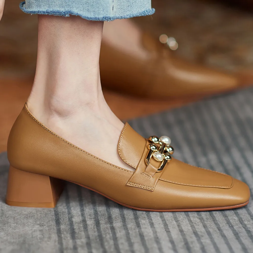 Women's gneuine leather thick low heel square toe slip-on pumps beading metal buckle casual OL style dailycomfortable shoes sale
Women's gneuine leather thick low heel square toe slip-on pumps beading metal buckle casual OL style dailycomfortable shoes sale
