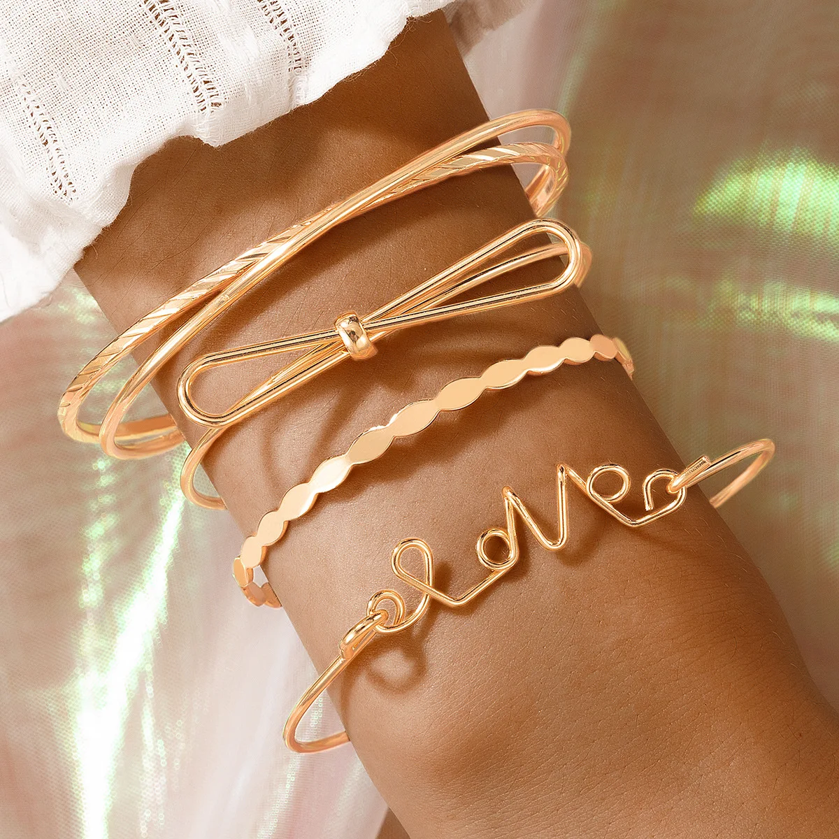 Four-piece Bow Open Bracelet Set, Letter Geometry Bracelet Set Bracelet Wholesale Jewelry Bracelet for Women
Four-piece Bow Open Bracelet Set, Letter Geometry Bracelet Set Bracelet Wholesale Jewelry Bracelet for Women