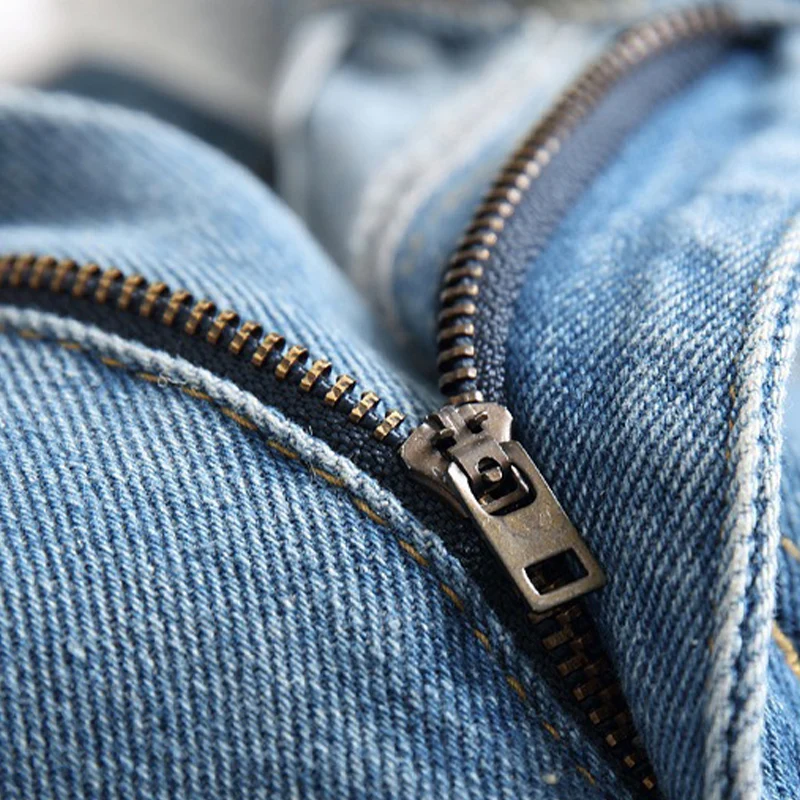2021 new spring and summer splash ink pattern jeans button fashion trousers blue ripped jeans trendy men's trousers
2021 new spring and summer splash ink pattern jeans button fashion trousers blue ripped jeans trendy men's trousers