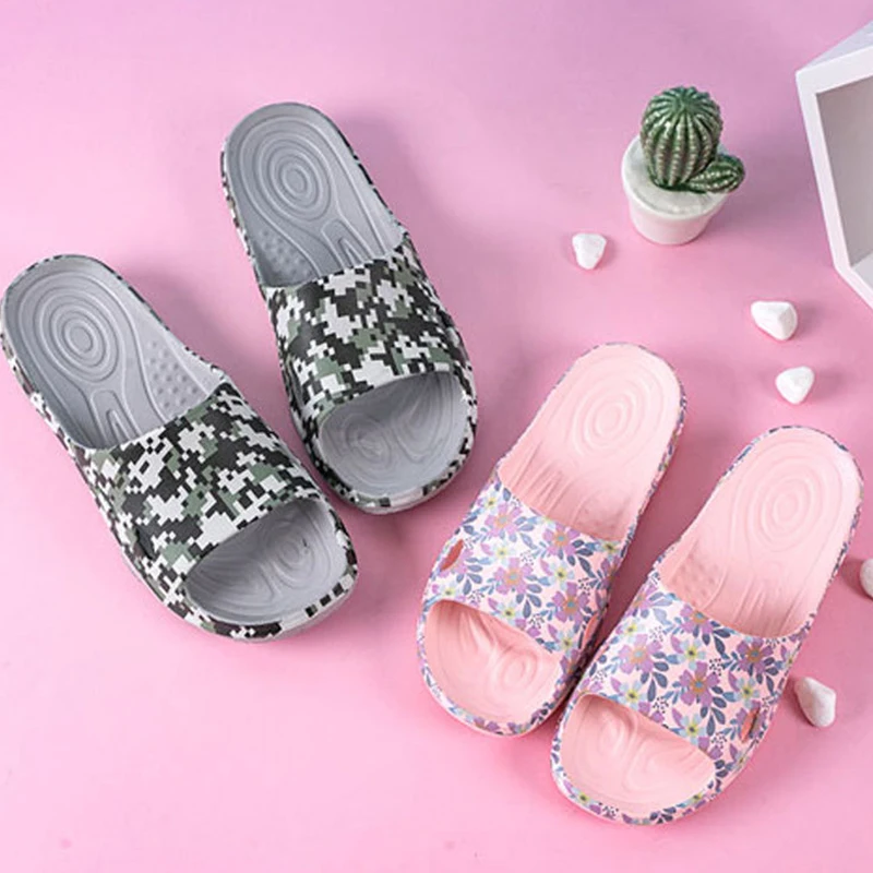 Fashion Summer Slippers Thick Non-Slip Soft Home Bath Unisex shoes Men Beach Slippers 2021 New Printed Couple Slippers
Fashion Summer Slippers Thick Non-Slip Soft Home Bath Unisex shoes Men Beach Slippers 2021 New Printed Couple Slippers