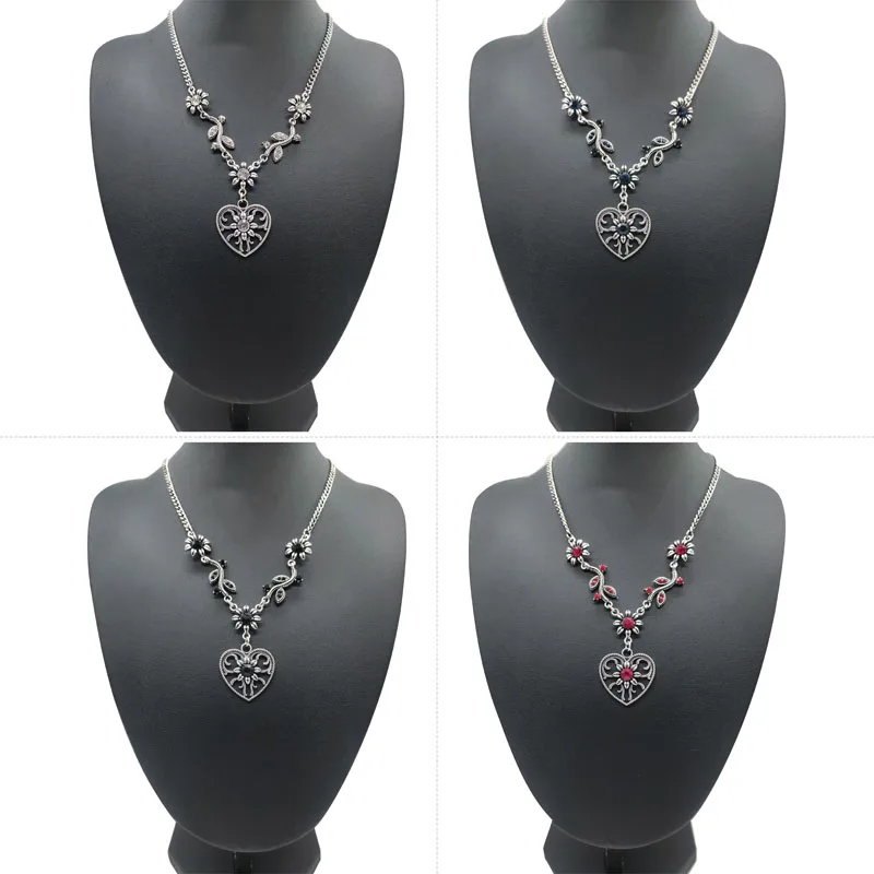 4pcs/packs Trendy 4 Color Crystal Heart Shaped Short Necklace Vintage Lucky Flower Necklace For Women Sexy Clavicle Chain Female
4pcs/packs Trendy 4 Color Crystal Heart Shaped Short Necklace Vintage Lucky Flower Necklace For Women Sexy Clavicle Chain Female