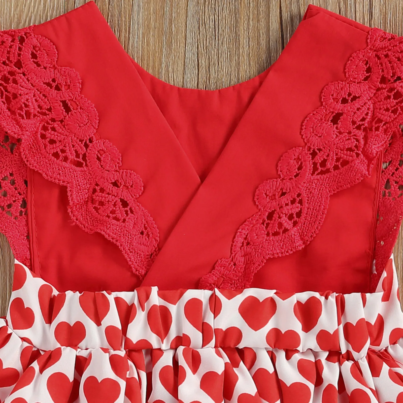 Summer Newborn Baby Girls Love Heart Ruffle Lace Flying Sleeve Bodysuit Dress with Headband Two Piece Valentine's Day Clothes
Summer Newborn Baby Girls Love Heart Ruffle Lace Flying Sleeve Bodysuit Dress with Headband Two Piece Valentine's Day Clothes
