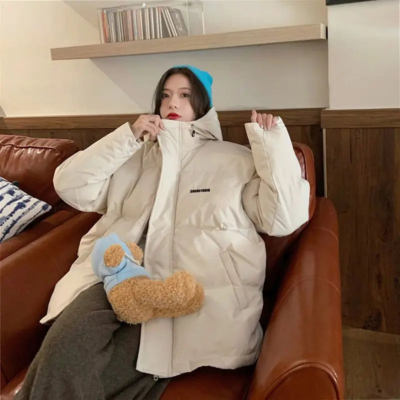 Preppy style short down jacket female 2021 winter Korean fashion freshing solid vintage casual loose hooded cotton jacket trend
Preppy style short down jacket female 2021 winter Korean fashion freshing solid vintage casual loose hooded cotton jacket trend