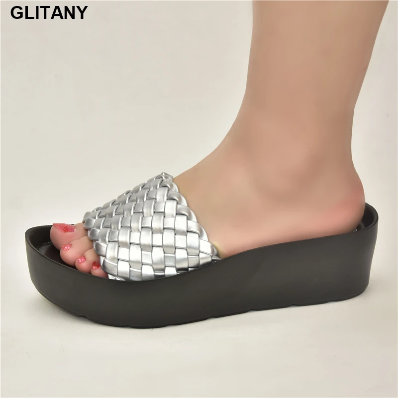 Новое поступление, женские свадебные туфли в итальянском стиле, модель 2021 года, модная женская обувь большого размера 43, туфли-лодочки на ни...
Новое поступление, женские свадебные туфли в итальянском стиле, модель 2021 года, модная женская обувь большого размера 43, туфли-лодочки на ни...