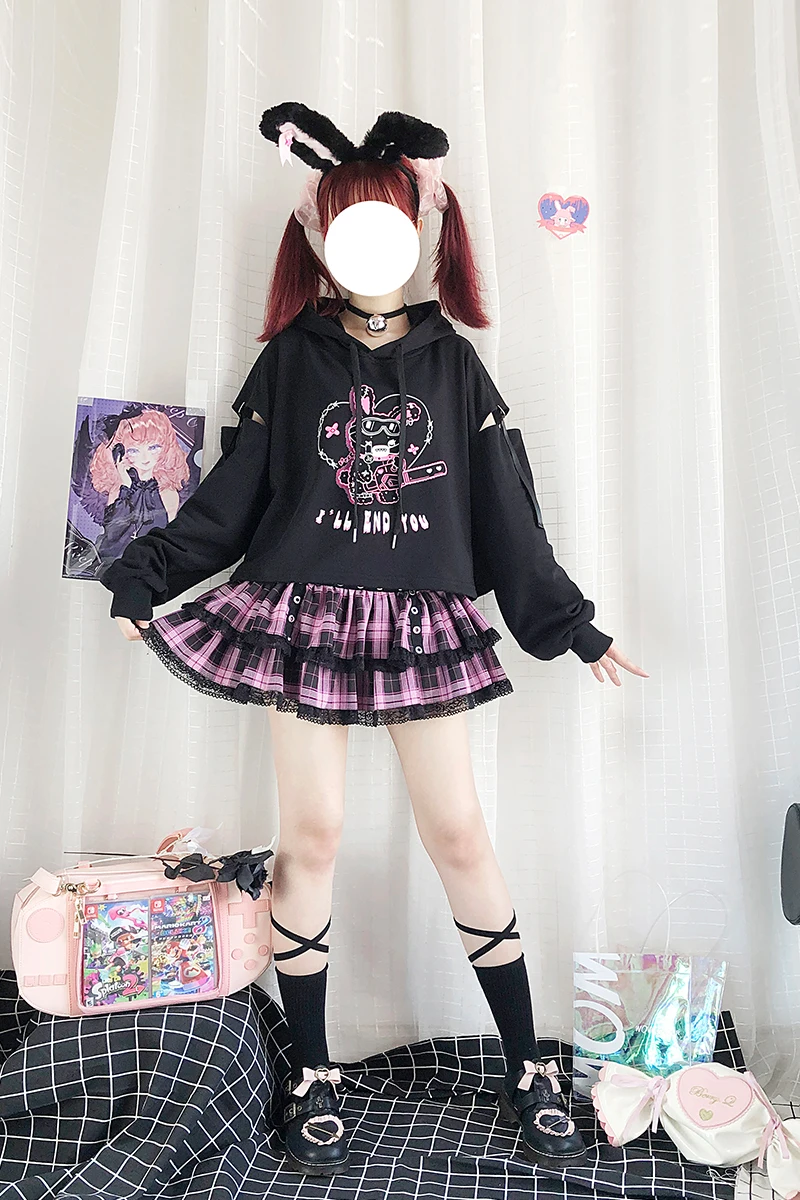 Autumn Winter Diablo Hooded Women Japanese Short Hoodies Splicing Splicing Hollow Out Pullover Girl Chainsaw Rabbit Print Hooded
Autumn Winter Diablo Hooded Women Japanese Short Hoodies Splicing Splicing Hollow Out Pullover Girl Chainsaw Rabbit Print Hooded