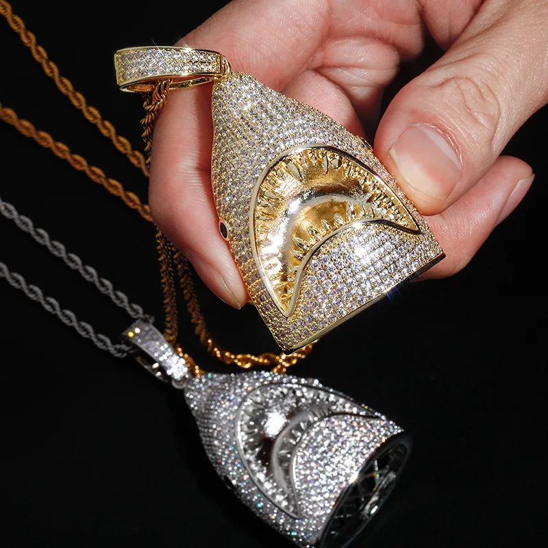 Hip Hop AAA+ CZ Stone Paved Bling Iced Out Great White Shark Head Pendants Necklaces for Men Rapper Jewelry Gift
Hip Hop AAA+ CZ Stone Paved Bling Iced Out Great White Shark Head Pendants Necklaces for Men Rapper Jewelry Gift