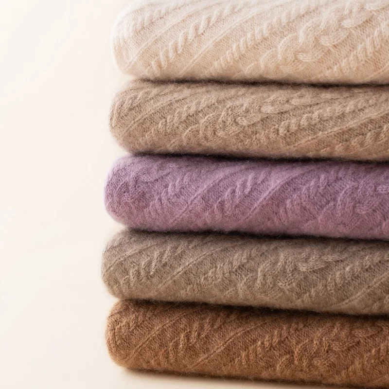 2020 Autumn winter new turtleneck 100% pure cashmere sweater fashion loose version of women's sweater knit top
2020 Autumn winter new turtleneck 100% pure cashmere sweater fashion loose version of women's sweater knit top