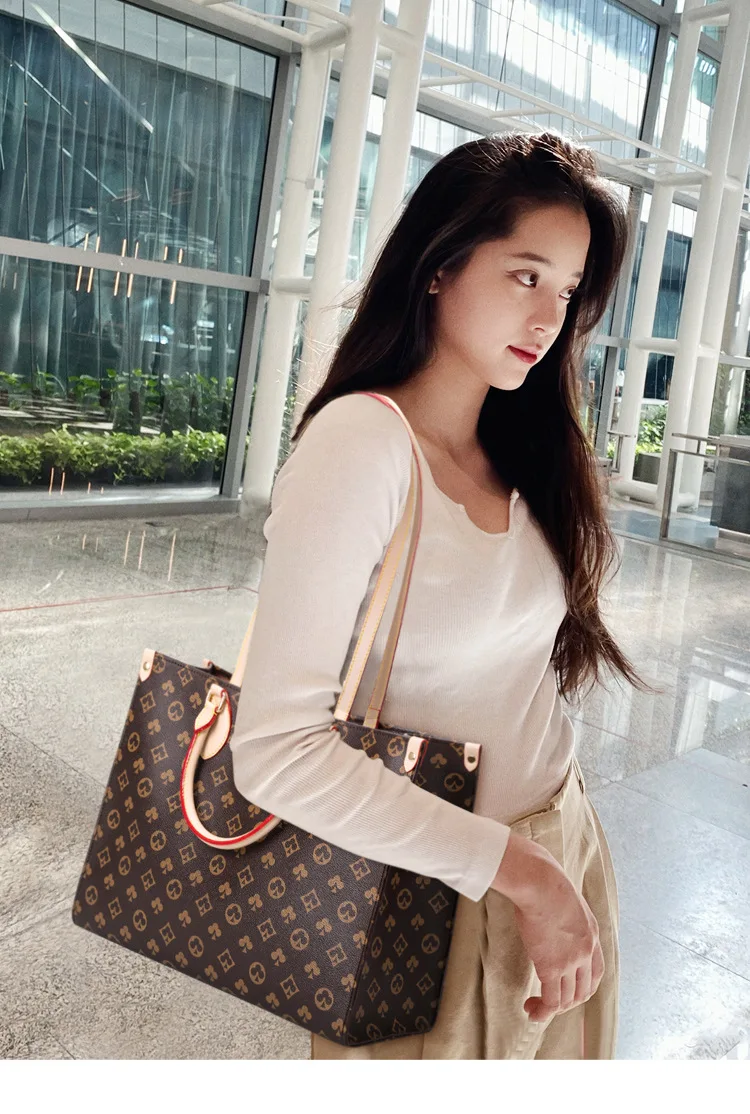 New Printed Color Matching Phopping Bag Women's Bag Fashion Tote Handbags Large Capacity One-Shoulder Handbags
New Printed Color Matching Phopping Bag Women's Bag Fashion Tote Handbags Large Capacity One-Shoulder Handbags