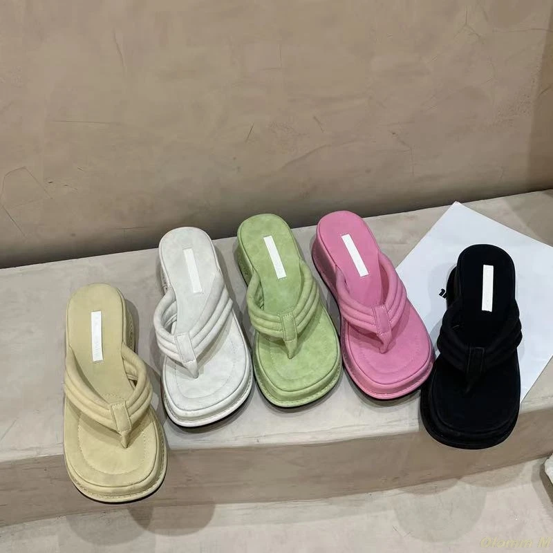 Hot Women Slippers New Clip Toe Sandals Women Shoes Wedge Platform Slippers Fashion Dress High Heels Female Flip Flops Casual
Hot Women Slippers New Clip Toe Sandals Women Shoes Wedge Platform Slippers Fashion Dress High Heels Female Flip Flops Casual