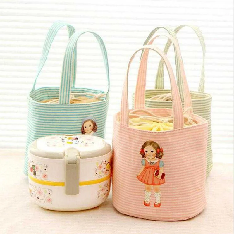 Мультяшная изоляционная сумка для ланча, утолщенная Студенческая сумка для рук бэнто, милые уличные сумки для хранения пикника, сумка для л... 
Мультяшная изоляционная сумка для ланча, утолщенная Студенческая сумка для рук бэнто, милые уличные сумки для хранения пикника, сумка для л...