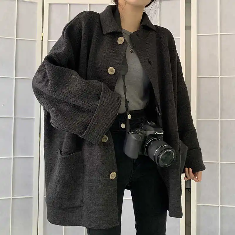 Autumn New Cardigan Women Sweater Pure Color Loose Lapel Collar Long Sleeve Sweater Winter Women Fashion Coats 2020
Autumn New Cardigan Women Sweater Pure Color Loose Lapel Collar Long Sleeve Sweater Winter Women Fashion Coats 2020