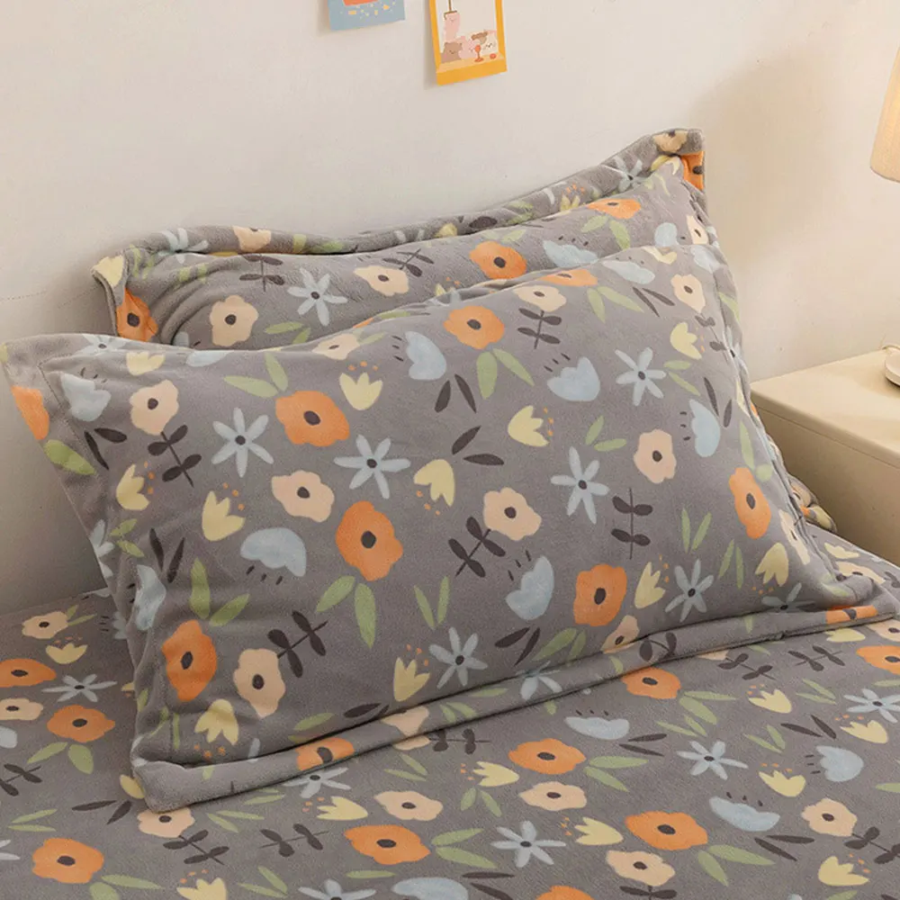 Nordic Style Coral Velvet Pillowcase Cute Soft Warm Comfortable Breathable Adult Kids Bed Room Home Supplies Winter
Nordic Style Coral Velvet Pillowcase Cute Soft Warm Comfortable Breathable Adult Kids Bed Room Home Supplies Winter