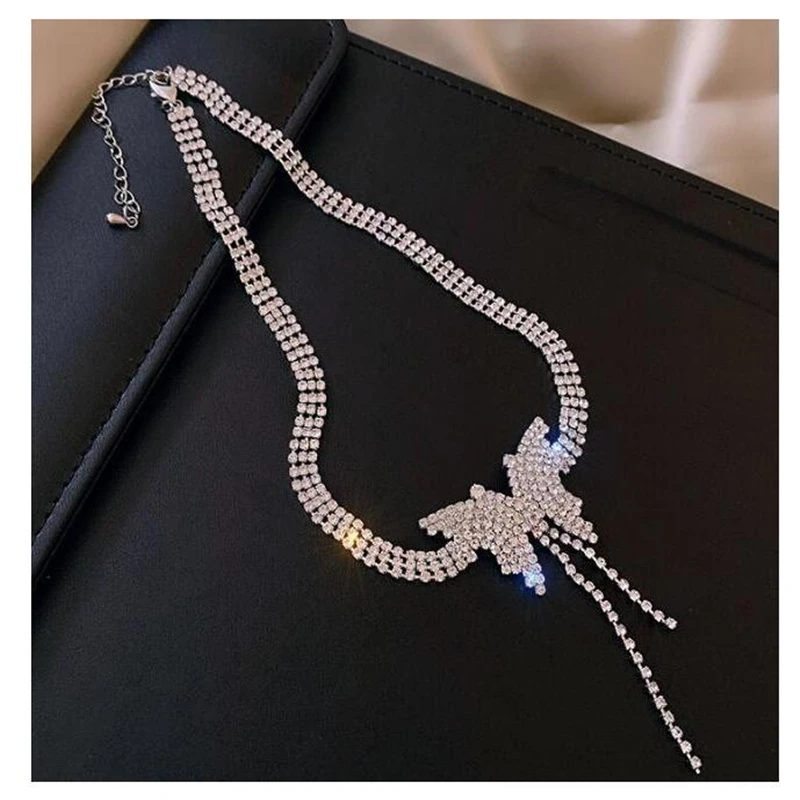 Sexy Diamond Crystal Choker Butterfly Tassel Necklace for Women Girl Glisten Charm Clavicle Chain Necklace Personality Jewelry
Sexy Diamond Crystal Choker Butterfly Tassel Necklace for Women Girl Glisten Charm Clavicle Chain Necklace Personality Jewelry