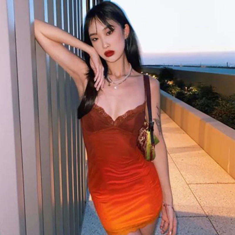 Fashionable Gradient Color Bodycon Women Mini Dress Sexy Lace Party Clubwear 2021 y2k Spaghetti Straps Casual Street Clother
Fashionable Gradient Color Bodycon Women Mini Dress Sexy Lace Party Clubwear 2021 y2k Spaghetti Straps Casual Street Clother