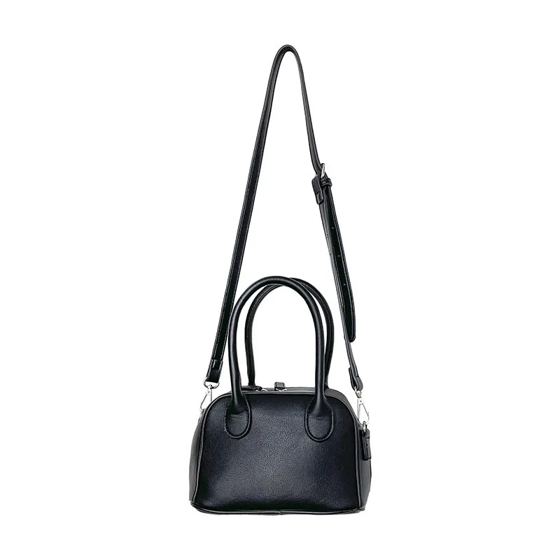 Korean version of 2021 spring new bag female fashion Tote shoulder bag trend Joker diagonal bag shaped handbag designer bag
Korean version of 2021 spring new bag female fashion Tote shoulder bag trend Joker diagonal bag shaped handbag designer bag