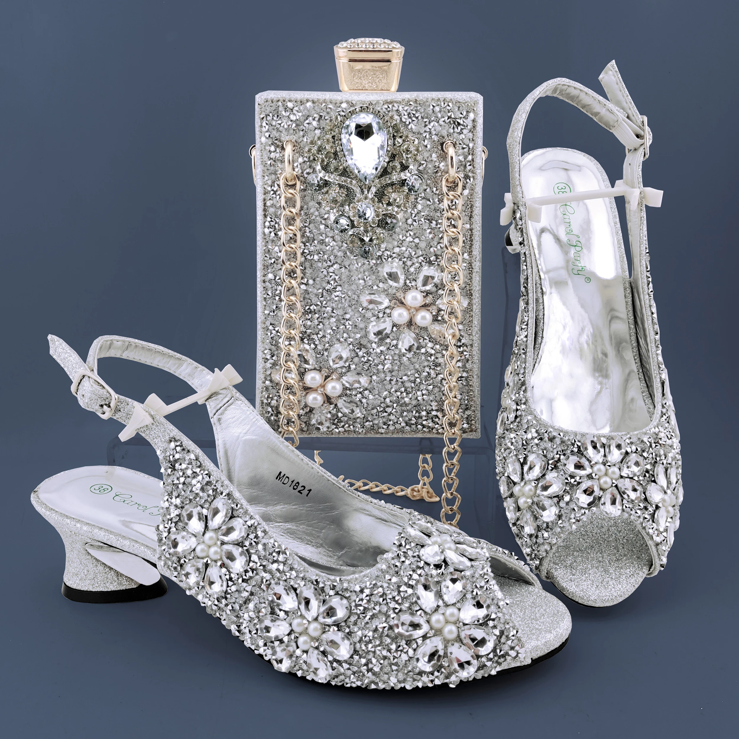Fashion Italian Shoes and Bag Set African Women Summer Slingback Sandals with Purse Italy Luxury Med Heel Shoes with Purse Set
Fashion Italian Shoes and Bag Set African Women Summer Slingback Sandals with Purse Italy Luxury Med Heel Shoes with Purse Set