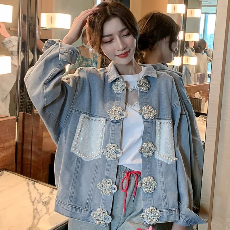 Harajuku Denim Jacket Women New Rhinestone Pearl Beaded Buckle Loose Short Village Sequins Jeans Coats Female Streetwear Spring
Harajuku Denim Jacket Women New Rhinestone Pearl Beaded Buckle Loose Short Village Sequins Jeans Coats Female Streetwear Spring