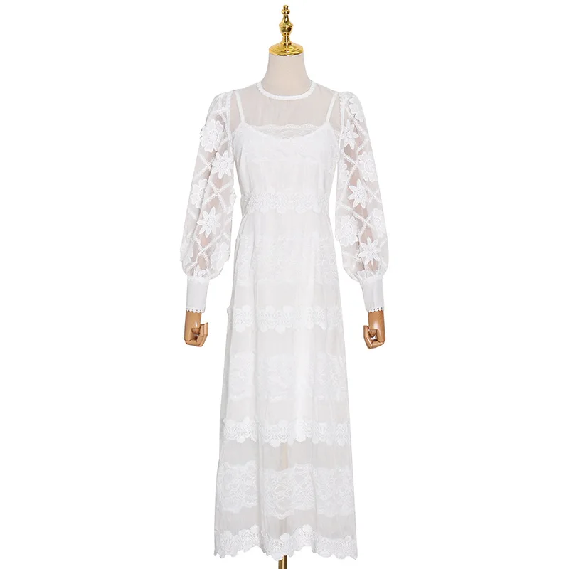 New fashion temperament round neck personality lantern sleeve sexy perspective lace stitching long dress tide
New fashion temperament round neck personality lantern sleeve sexy perspective lace stitching long dress tide