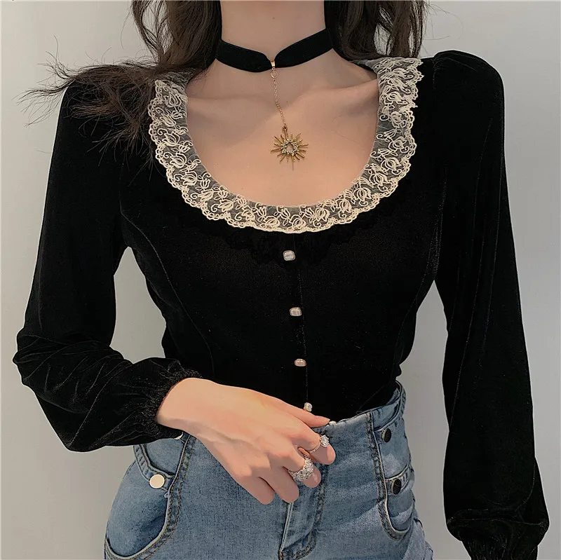 2020 Brand New Vintage Velvet Blouse Lace Collar Long Sleeve Sexy Crop Top Black Velour Women Shirt Plus Size 
2020 Brand New Vintage Velvet Blouse Lace Collar Long Sleeve Sexy Crop Top Black Velour Women Shirt Plus Size