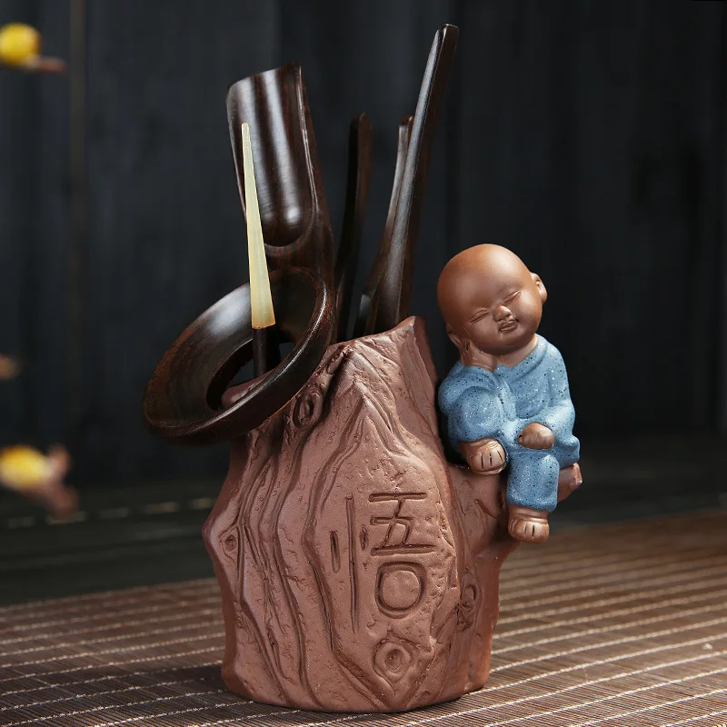 Ceramic vase flower decoration creative desk pen holder tea pet purple sand tea ceremony six gentlemen accessories 
Ceramic vase flower decoration creative desk pen holder tea pet purple sand tea ceremony six gentlemen accessories