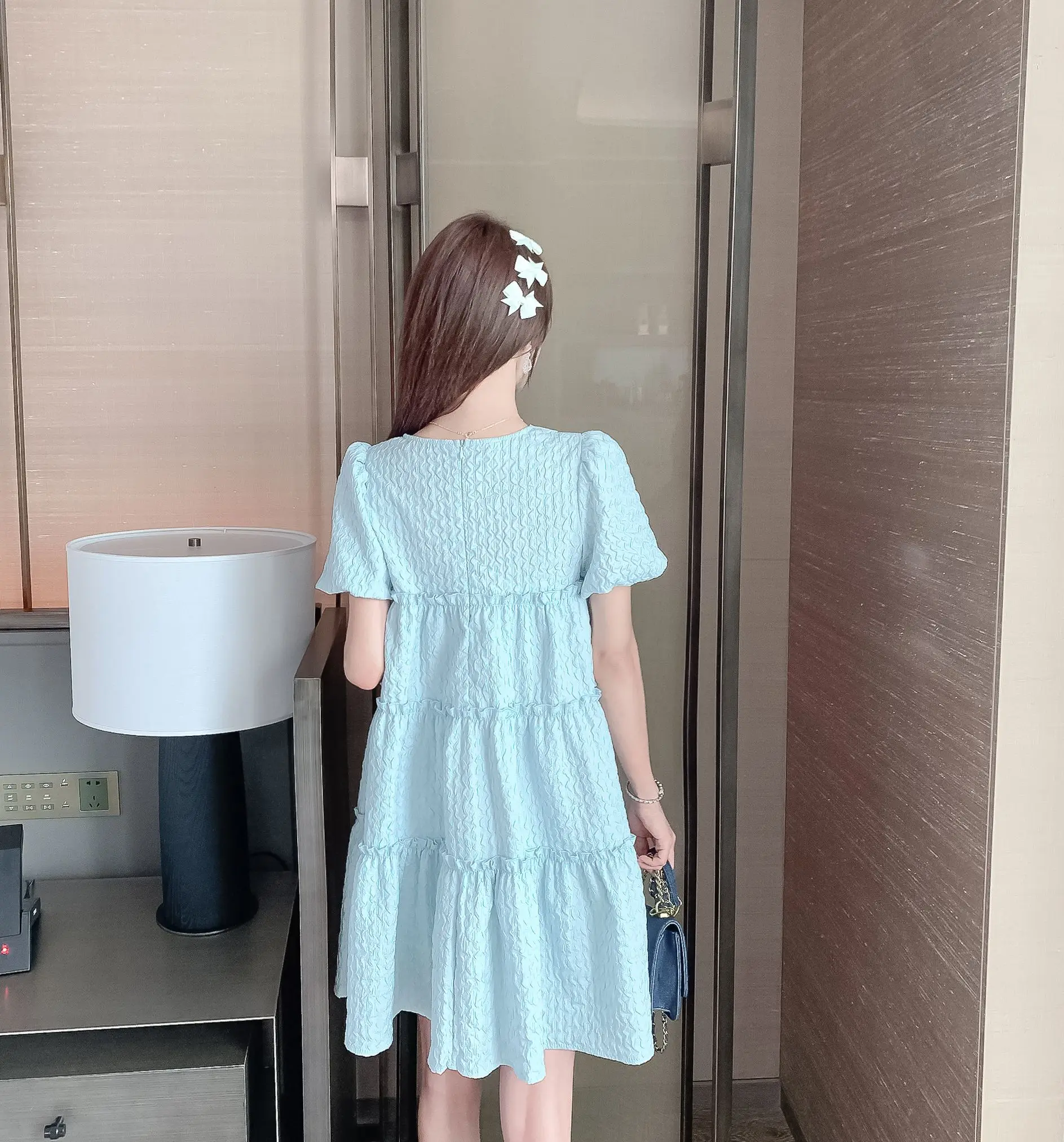 Long Dress Women Summer 2021 New Office Lady French Style Short Sleeve Bow Puff Sleeve V-Neck Light Yellow White Black Dresses
Long Dress Women Summer 2021 New Office Lady French Style Short Sleeve Bow Puff Sleeve V-Neck Light Yellow White Black Dresses
