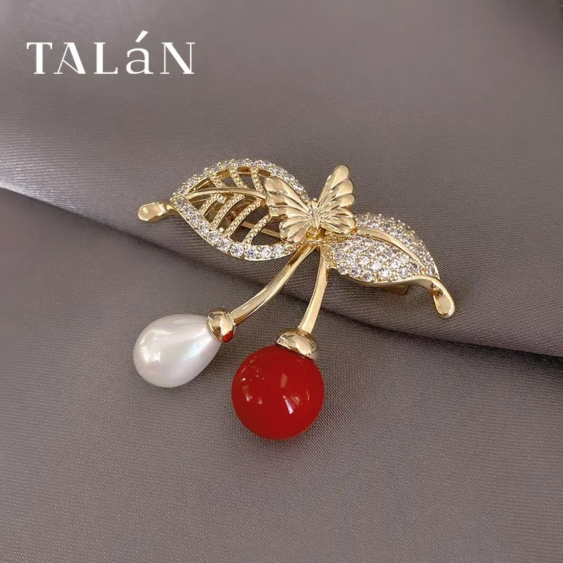 Fashion Golden Metal Brooch For Women Red and White Artificial Gems Natural Plants and Animals Design Pin Jewelry Best Gifts
Fashion Golden Metal Brooch For Women Red and White Artificial Gems Natural Plants and Animals Design Pin Jewelry Best Gifts